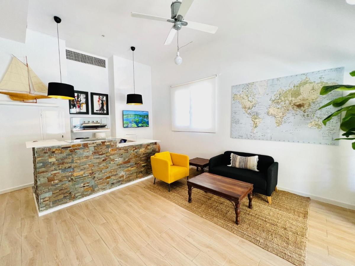 Apartamentos Hotel Puente De Hierro بينيكاسّين المظهر الخارجي الصورة